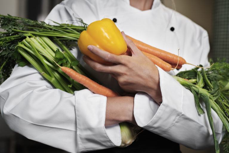 O uso de ingredientes orgânicos na gastronomia: tendências e benefícios para o empreendedor